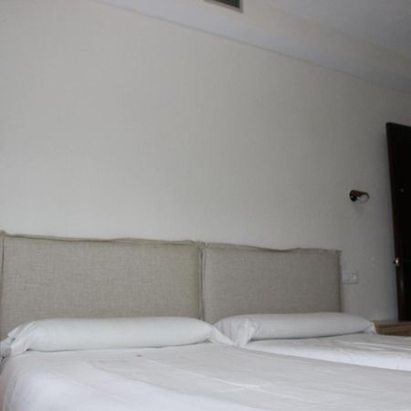 Apartamentos De Astroturismo La Canada Torrejón el Rubio Eksteriør bilde