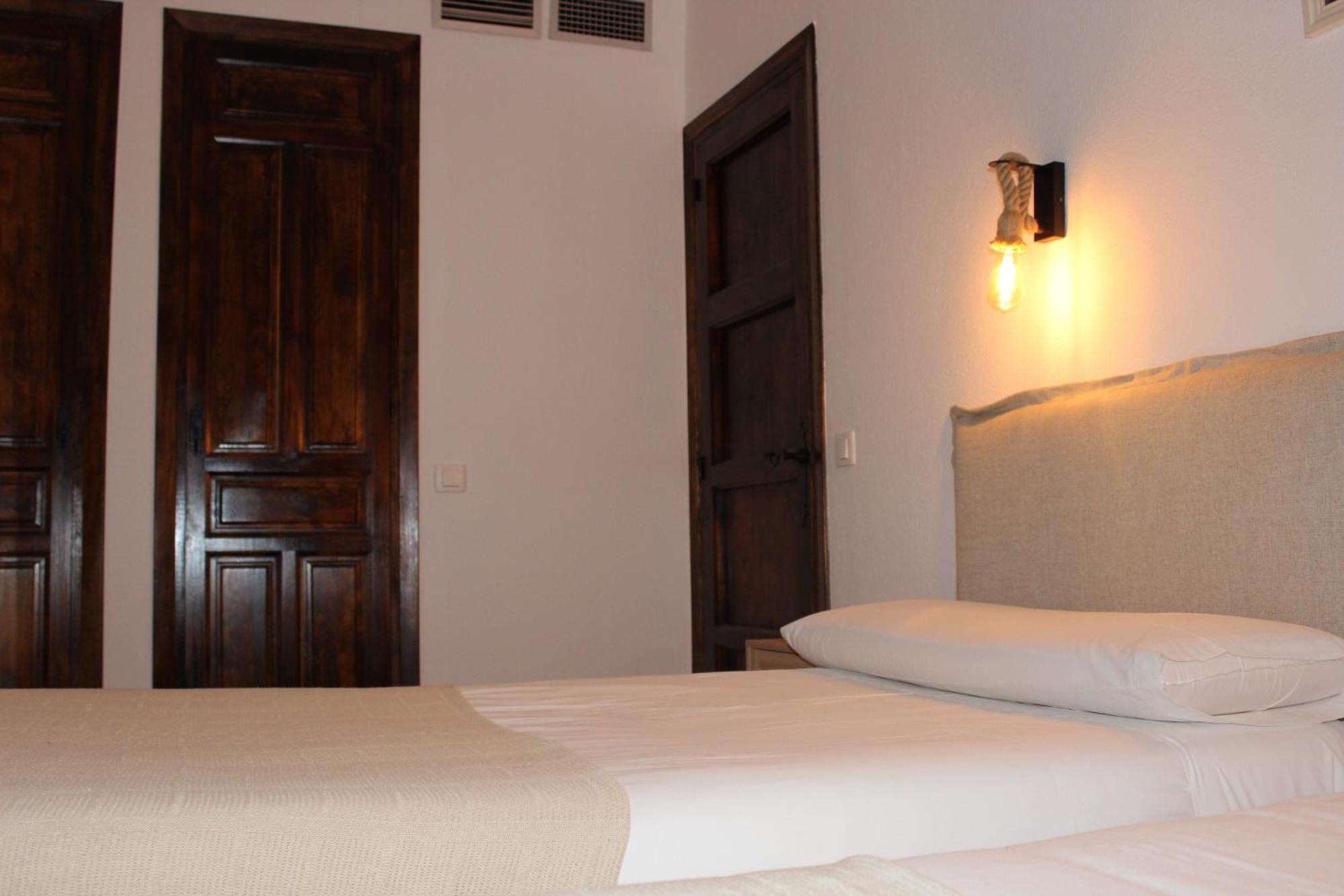 Apartamentos De Astroturismo La Canada Torrejón el Rubio Eksteriør bilde